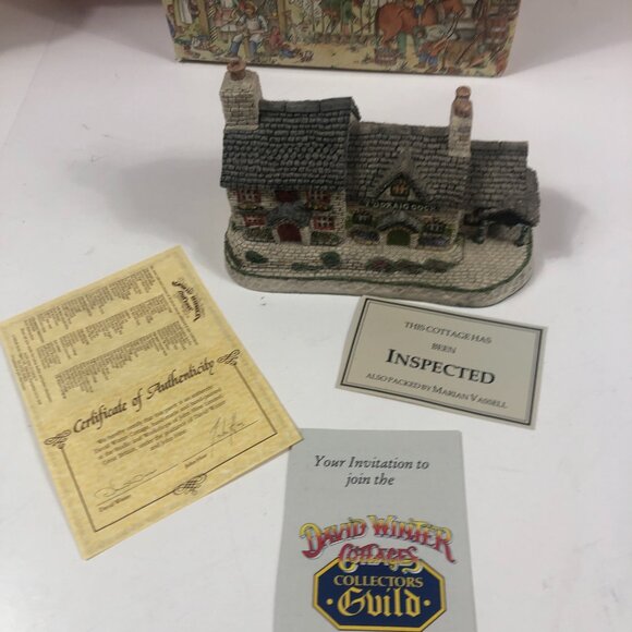 Vintage David Winter Cottages 1993 Welsh Collection Y DDRAIG GOCH Original box - Picture 5 of 16